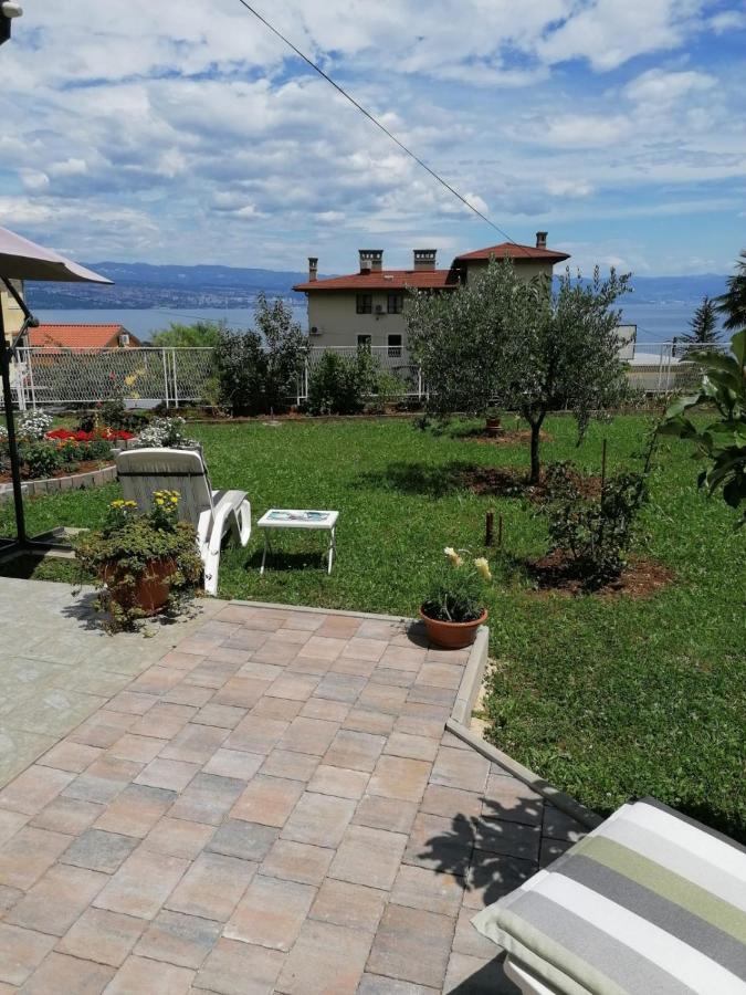 Apartman Lori Lovran Exterior foto