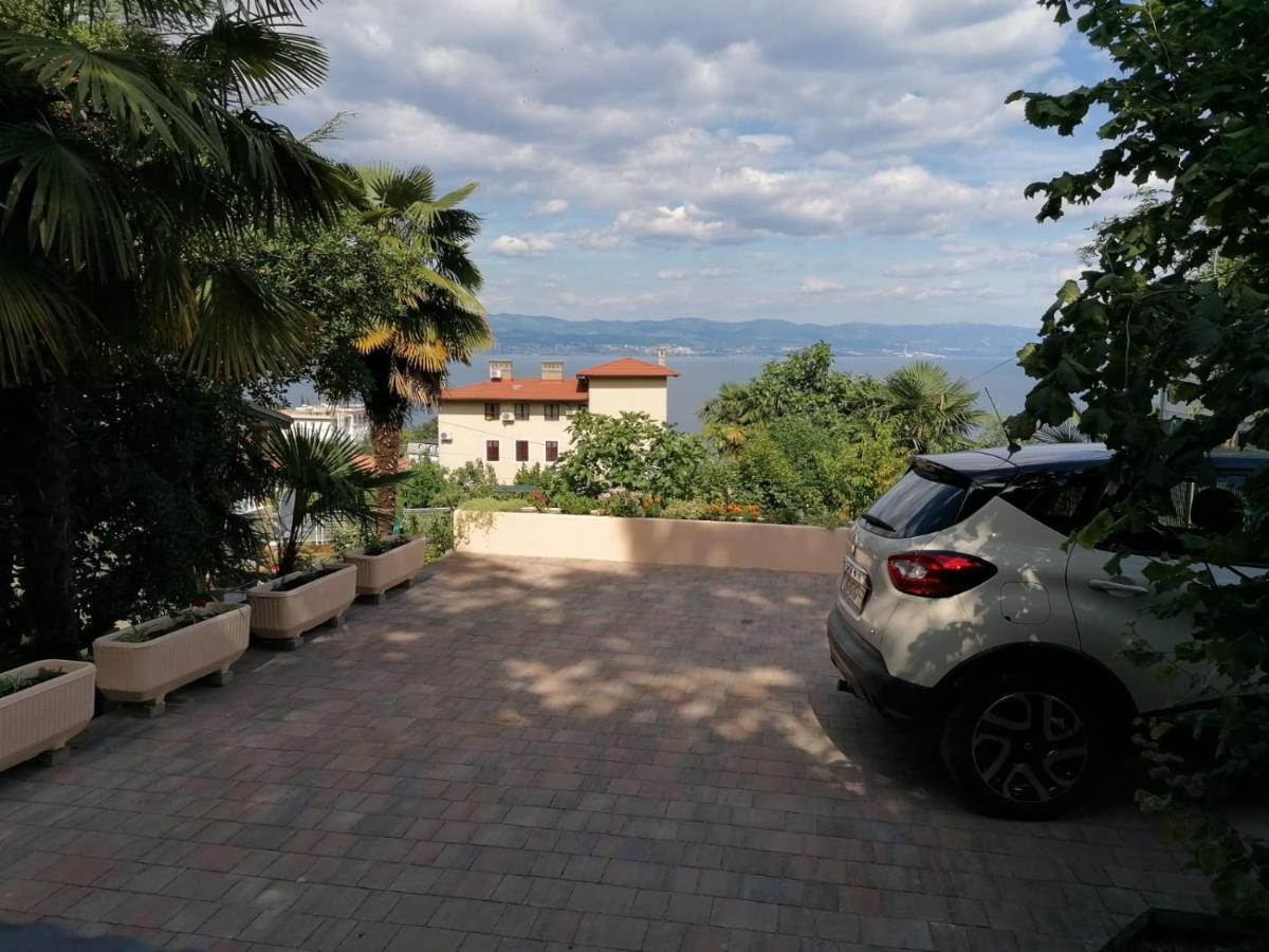 Apartman Lori Lovran Exterior foto