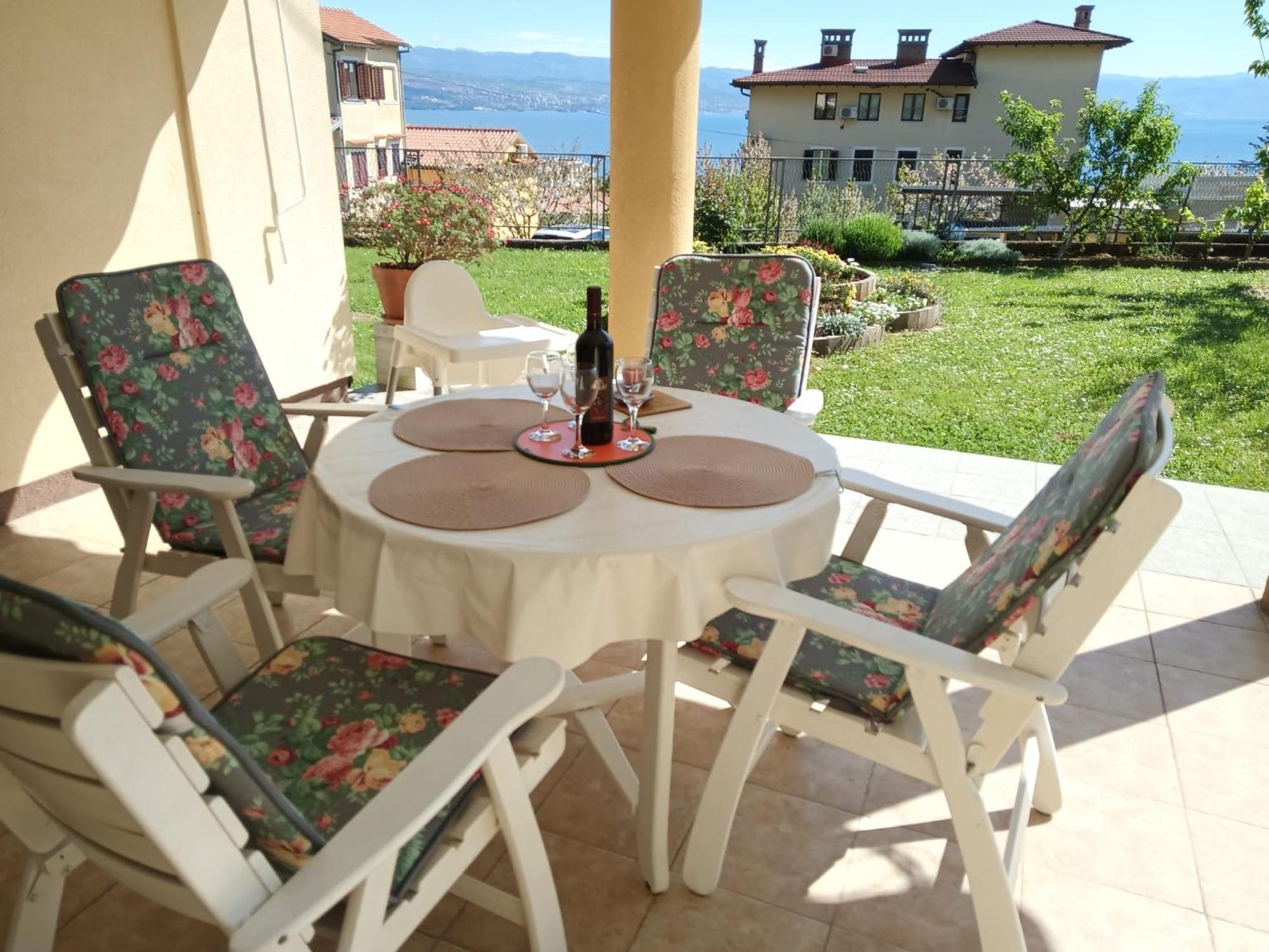 Apartman Lori Lovran Exterior foto